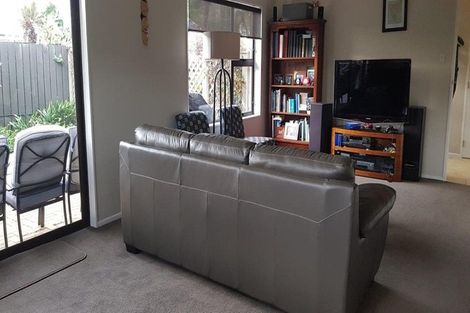 Photo of property in 17 Fuller Grove, Woburn, Lower Hutt, 5010