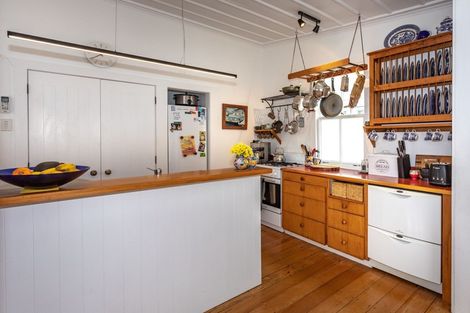 Photo of property in 137 Karaka Road, Thames, 3500