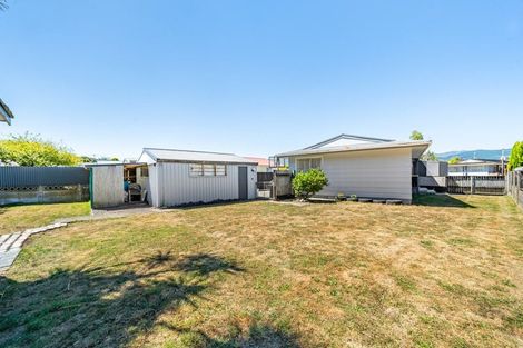 Photo of property in 47 Hartford Crescent, Totara Park, Upper Hutt, 5018