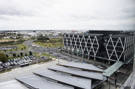 Photo of property in Twin Towers, 811/17 Putney Way, Manukau, Auckland, 2104