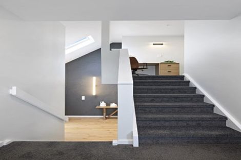 Photo of property in 7 Hatherly Lane, Mount Pleasant, Christchurch, 8081