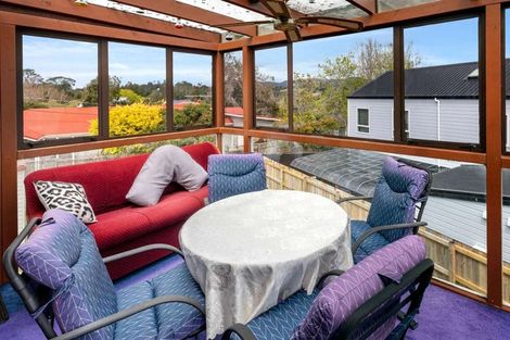 Photo of property in 3 Wallace Road, Ranui, Auckland, 0612