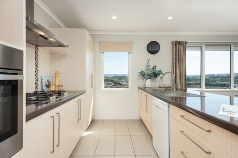 Photo of property in 5 Carex Close, Pyes Pa, Tauranga, 3112