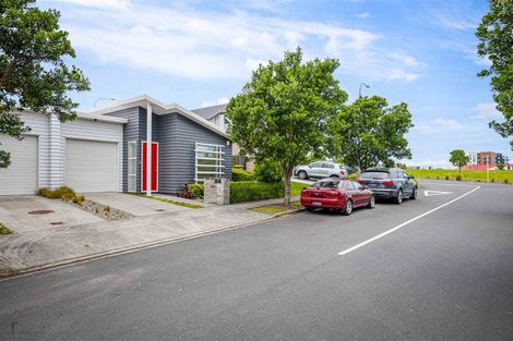 Photo of property in 3 Waiarohia Place, Hobsonville, Auckland, 0616