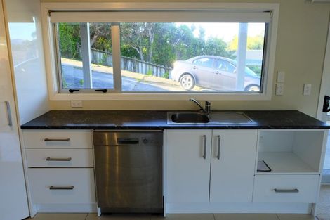 Photo of property in 9 Exploration Way, Whitby, Porirua, 5024