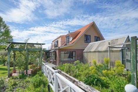 Photo of property in 22 Allin Drive, Waikuku Beach, 7402