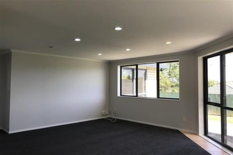 Photo of property in 14 Frederick Reece Drive, The Gardens, Auckland, 2105