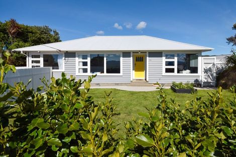 Photo of property in 166 Buckley Road, Southgate, Wellington, 6023