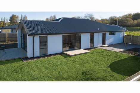 Photo of property in 12 George Oliver Place, Kainga, Christchurch, 8083