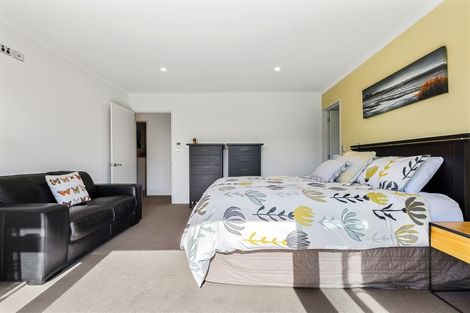 Photo of property in 23 Six Silvers Avenue, Halswell, Christchurch, 8025