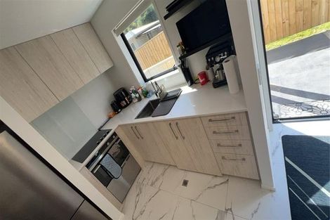 Photo of property in 7/22 Yeovil Road, Te Atatu Peninsula, Auckland, 0610