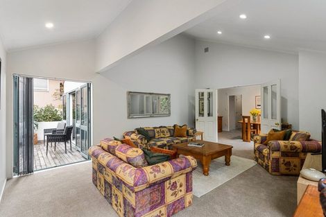 Photo of property in 1/36 Kowhai Road, Campbells Bay, Auckland, 0630