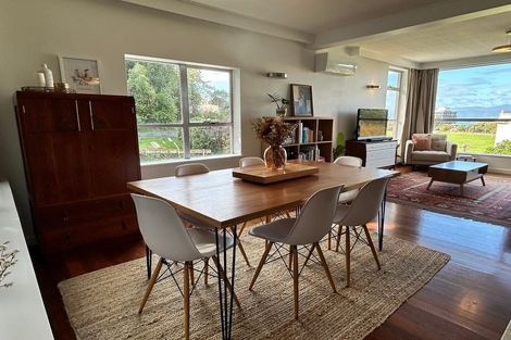 Photo of property in Greenmantle Flats, 88a Salamanca Road, Kelburn, Wellington, 6012