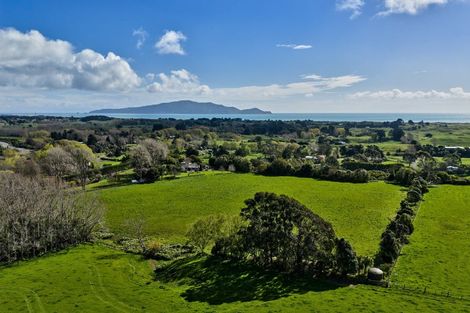 Photo of property in 3 Hadfield Road, Peka Peka, Waikanae, 5391
