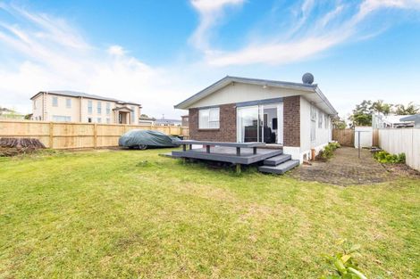 Photo of property in 3/124 Hutchinson Avenue, New Lynn, Auckland, 0600