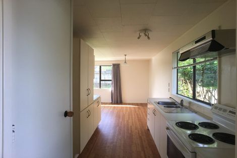 Photo of property in 60 Lavelle Road, Henderson, Auckland, 0612