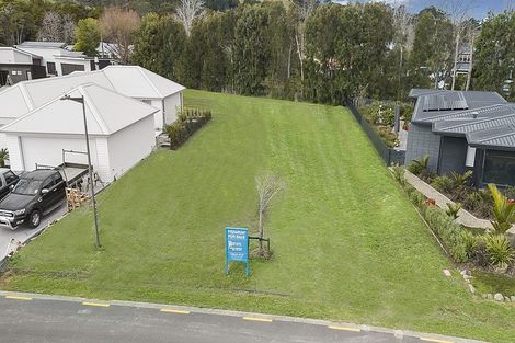 Photo of property in 6 Awanui Crescent, Matakana, 0985