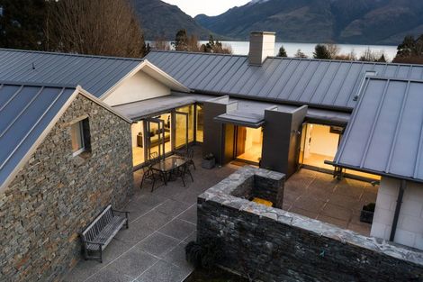 Photo of property in 3 Bayonet Peak Place, Drift Bay, Queenstown, 9371