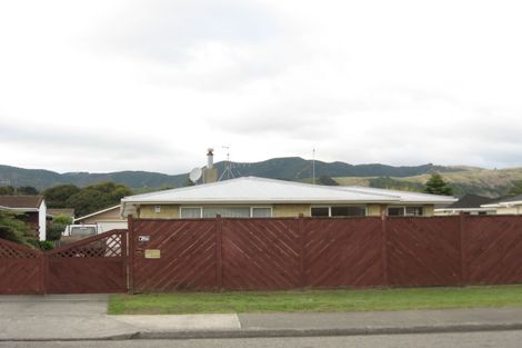 Photo of property in 106 Hillcrest Road, Raumati Beach, Paraparaumu, 5032