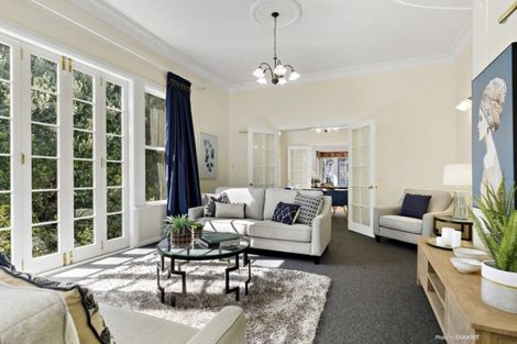 Photo of property in 18 North Terrace, Kelburn, Wellington, 6012