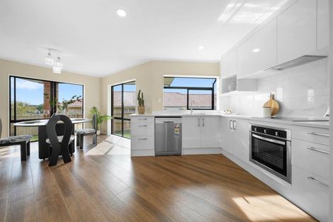 Photo of property in 172 Burswood Drive, Burswood, Auckland, 2013