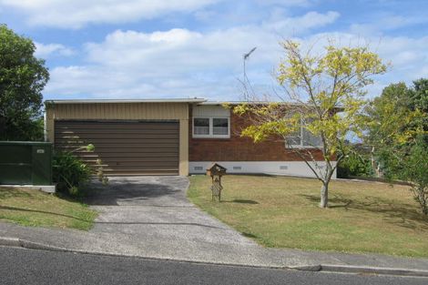 Photo of property in 1/58 Girrahween Drive, Totara Vale, Auckland, 0629
