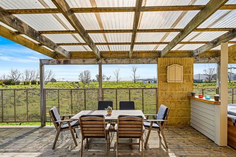 Photo of property in 55 Springs Road, Parakai, 0830