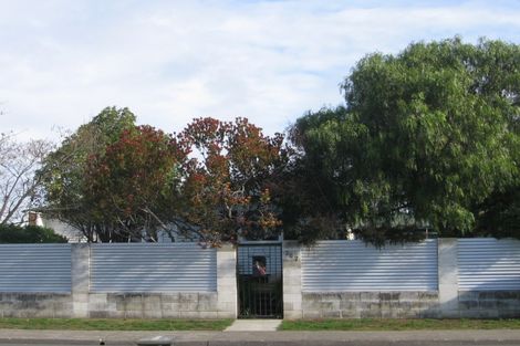 Photo of property in 707 Grove Road, Mayfair, Hastings, 4122