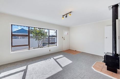 Photo of property in 2/115 Mcleod Road, Te Atatu South, Auckland, 0610