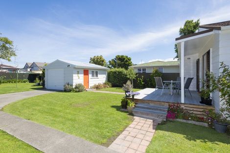 Photo of property in 8 Vivian Street, Inner Kaiti, Gisborne, 4010