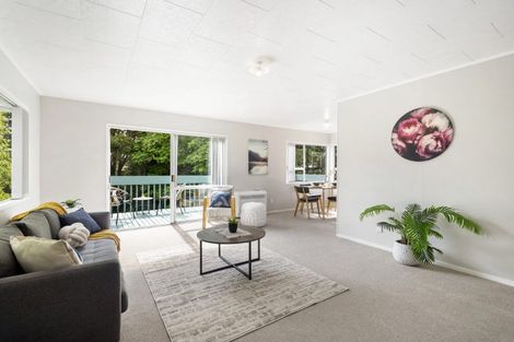 Photo of property in 98 Spinella Drive, Bayview, Auckland, 0629