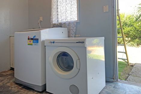 Photo of property in 28 Pakefield Street, Balclutha, 9230