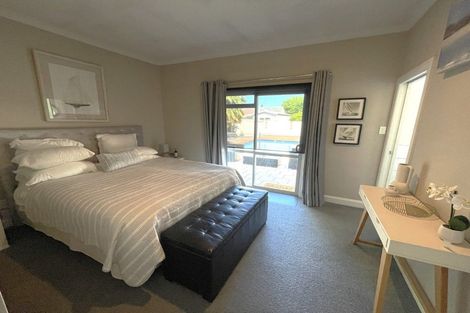 Photo of property in 1107 Caroline Road, Mayfair, Hastings, 4122