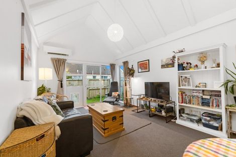 Photo of property in 56c Oxford Street, South Dunedin, Dunedin, 9012