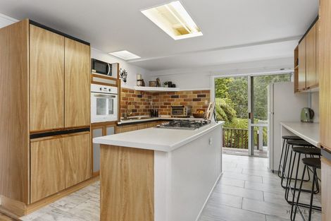 Photo of property in 68 Wood Bay Road, Titirangi, Auckland, 0604