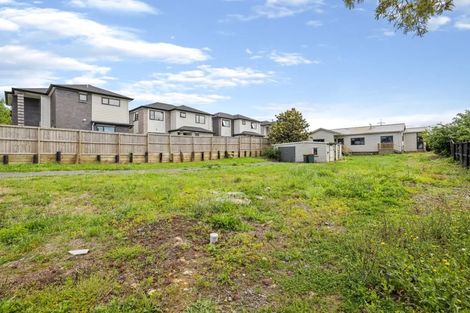 Photo of property in 5 Waiari Road, Conifer Grove, Takanini, 2112