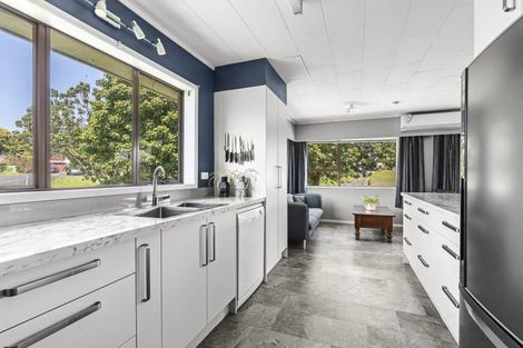 Photo of property in 5 Bronte Place, Whalers Gate, New Plymouth, 4310