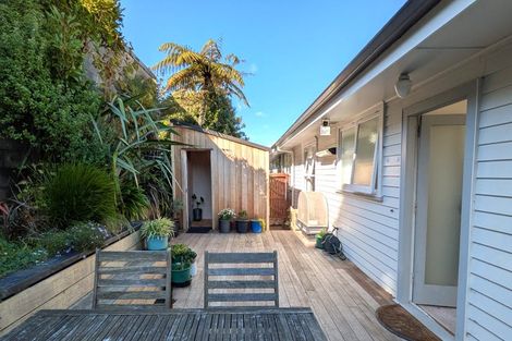 Photo of property in 1/30 London Road, Korokoro, Lower Hutt, 5012