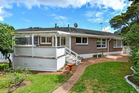 Photo of property in 3 Dennis Avenue, Hillpark, Auckland, 2102