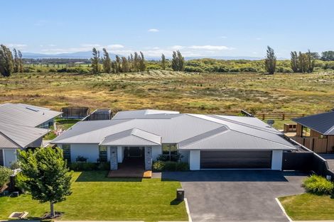 Photo of property in 31 Te Hurunui Drive, Pegasus, 7612
