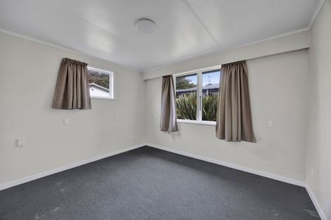 Photo of property in 19 Oranga Street, Marfell, New Plymouth, 4310