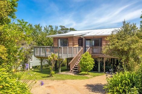 Photo of property in 25 Tawa Street, Oneroa, Waiheke Island, 1081