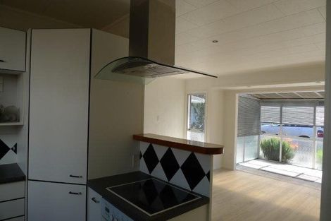 Photo of property in 2/274 Hibiscus Coast Highway, Orewa, 0931