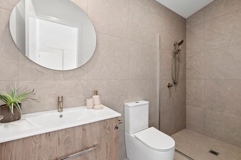 Photo of property in 16 One Haruru Street, Cambridge, 3493