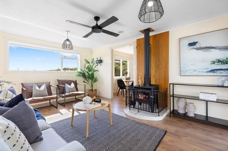 Photo of property in 41 Dingadee Street, Welcome Bay, Tauranga, 3112