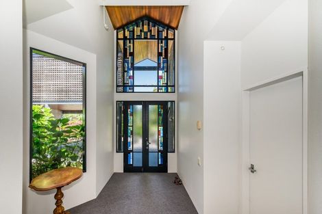 Photo of property in 11 Walnut Grove, Waikanae, 5036