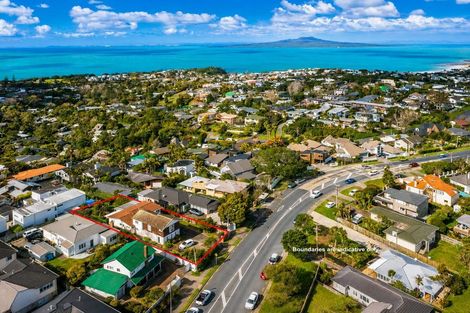 Photo of property in 211 East Coast Road, Castor Bay, Auckland, 0620