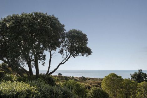 Photo of property in 245a Oceanbeach Road, Mount Maunganui, 3116