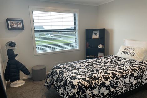 Photo of property in 2 Lion Place, Papamoa, 3118