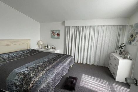 Photo of property in 1/28 Wolsley Avenue, Milford, Auckland, 0620